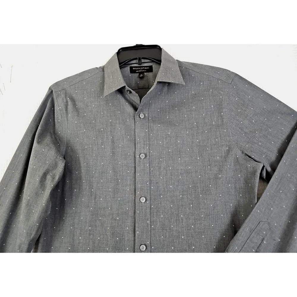 Banana Republic ~Men's Size M~Gray/Dots Non Iron Slim Fit Button-Up Shirt Cotton